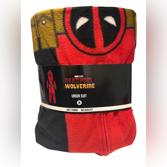 Marvel Studios Red and Black Deadpool & Wolverine Union Suit, Sz.Small - Picture 4 of 7